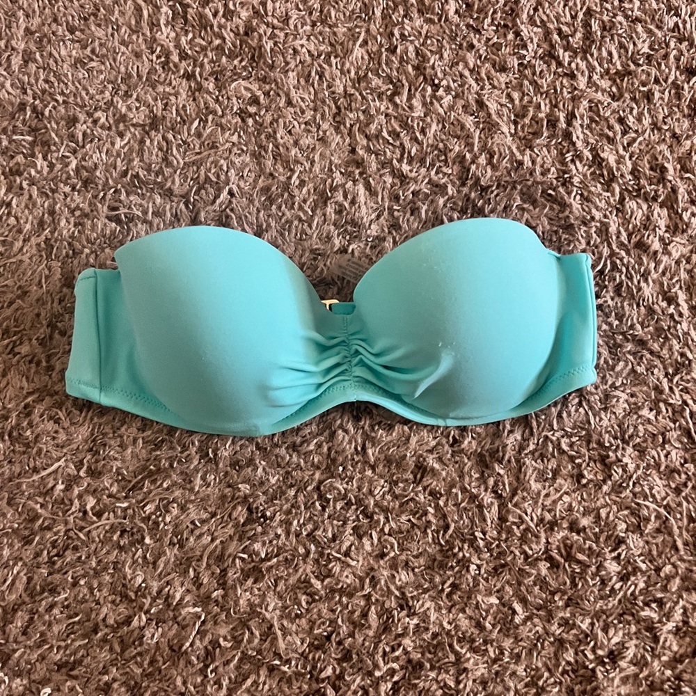 Victoria’s Secret Strapless Swimsuit Top 34B